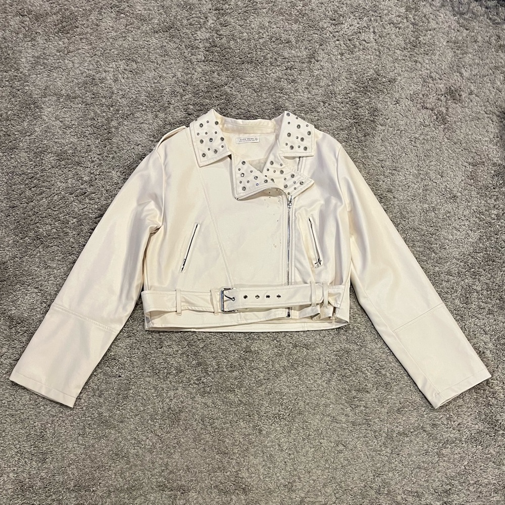 Crazy in Love Leather White Jacket Women’s Size Large